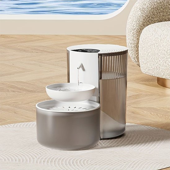 fontaine a eau pour chat portrait dumping